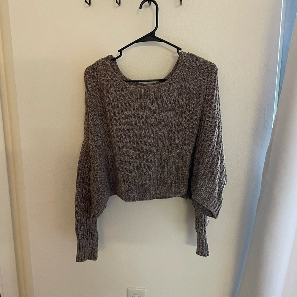 American Eagle Cropped Beachy Sweater
